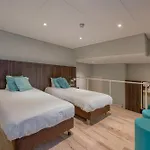 Damsquare Hotel