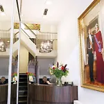 Hotel Damsquare 3*