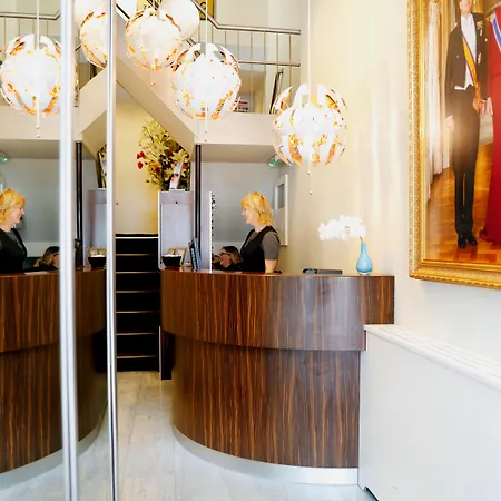 Damsquare 3* Амстердам