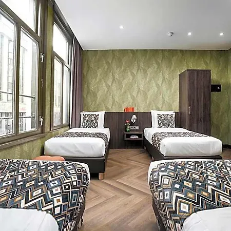 Damsquare Hotel