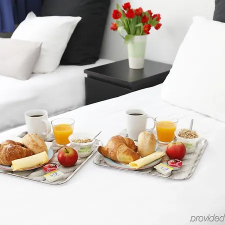 Damsquare Hotel 3*