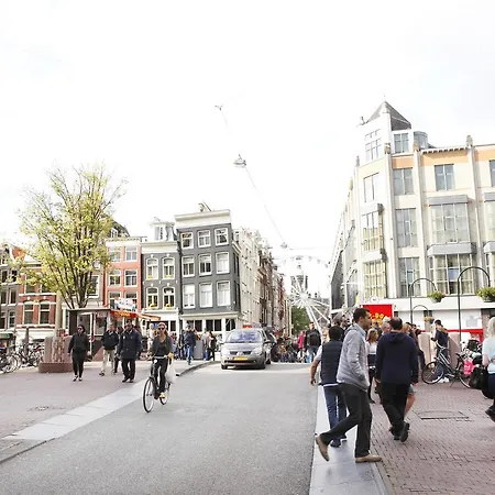 Damsquare Hotel