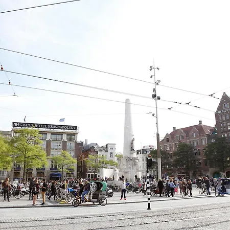 Damsquare Отель 3*