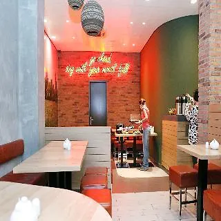 Damsquare Hotel 3*