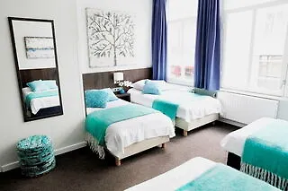 Damsquare Hotel