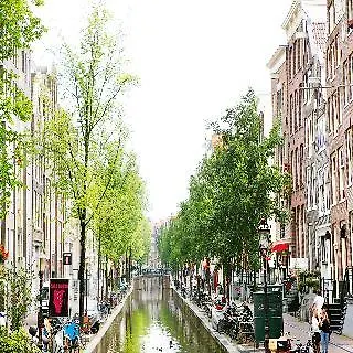 Hotel Damsquare 3*