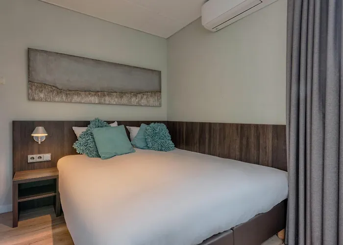 Ξενοδοχείο Damsquare 3*