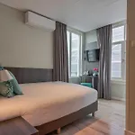 Damsquare Hotel 3*