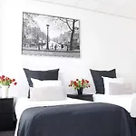 Damsquare Hotel