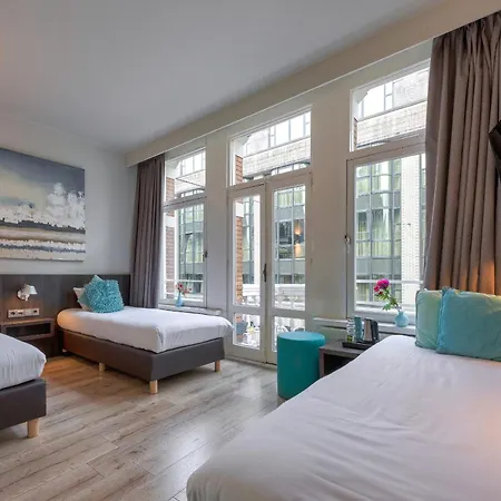 Damsquare Hotel